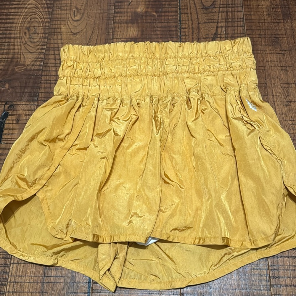 Women's like new free people shorts size large